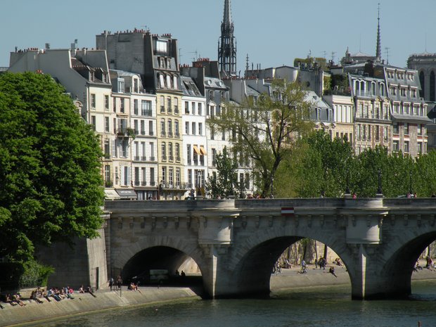  Pont sur la Seine